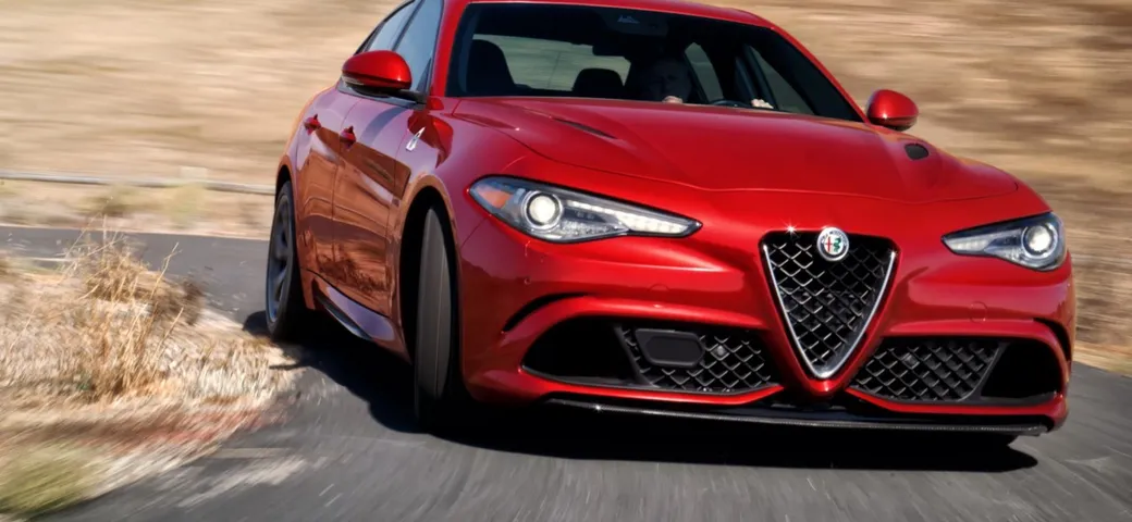 Alfa Romeo Giulia: nuove foto e video della versione USA