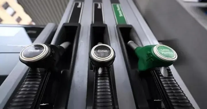 Carburante: aumenti record colpiscono i motociclisti e le famiglie