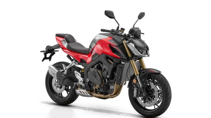 SRK 800 di QJMotor: la naked 4 cilindri più conveniente sul mercato