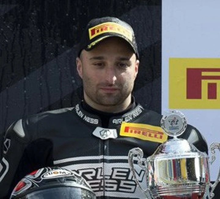 Lorenzo Lanzi nel CIV Superbike con la MV Agusta F4 del team X° Mas Racing