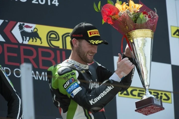 SBK Misano, due schiaffi di Tom Sykes (Kawasaki). Melandri (Aprilia), due podi. Sfortuna per Giugliano (Ducati)
