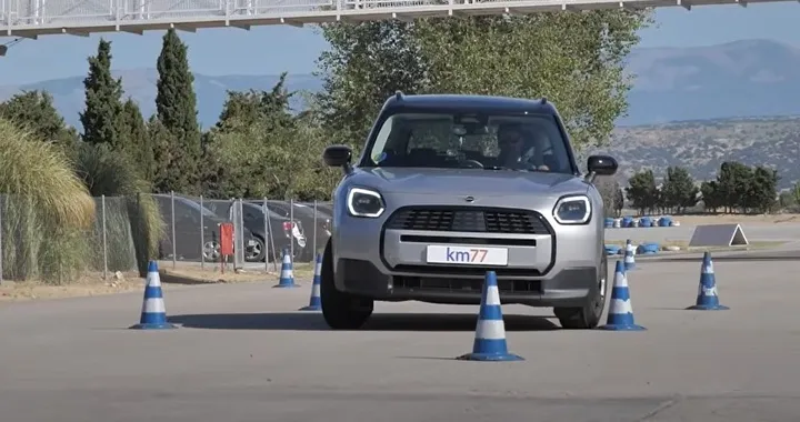Mini Countryman, come si comporta nel test dell’alce