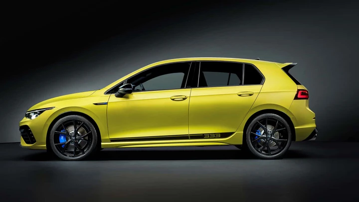 Volkswagen Golf R 333: prime consegne per la Golf più costosa di sempre sold out in 8 minuti