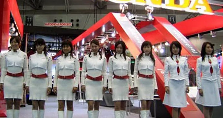 Le ragazze del salone di Tokyo