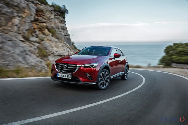 Nuova Mazda CX-3: primo contatto con la rinnovata city crossover giapponese