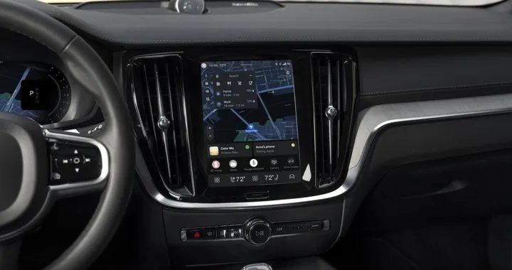 Volvo, aggiornamento OTA per 2,5 milioni di vetture: cosa cambia