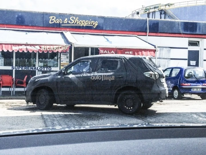 Nuova Suzuki Vitara: le foto spia di un nostro lettore