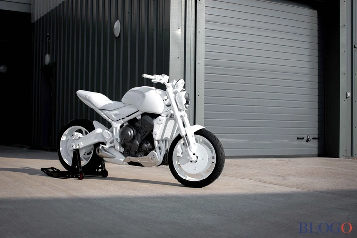 Triumph Trident Design Prototype: un assaggio della roadster del futuro