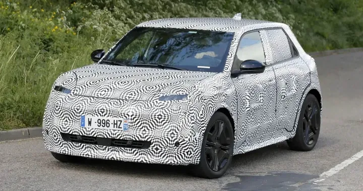 Nissan Micra EV, quante le somiglianze con la Renault 5
