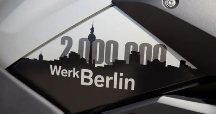 BMW festeggia i 2.000.000 di motociclette prodotte