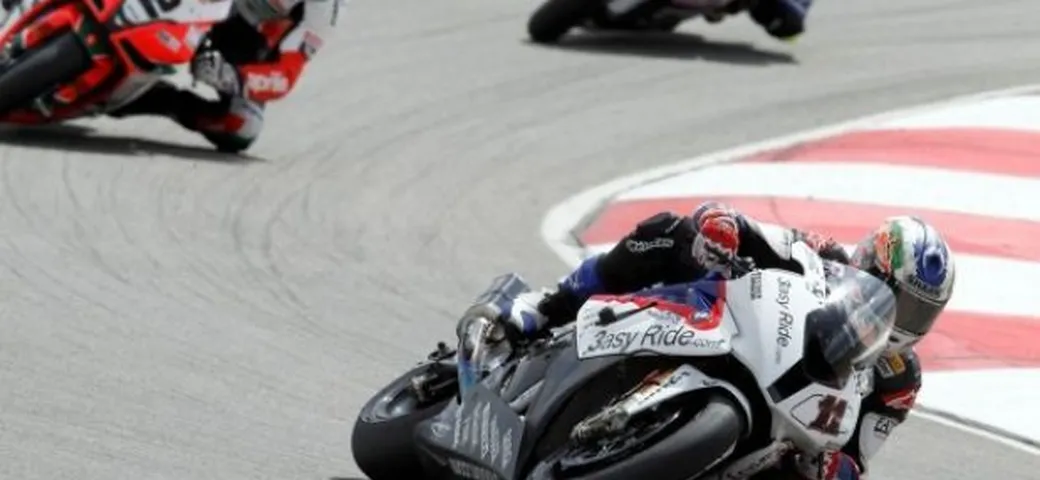 WSBK: Turno di prove libere a Misano per la BMW di Corser, a seguire Fabrizio e Haslam