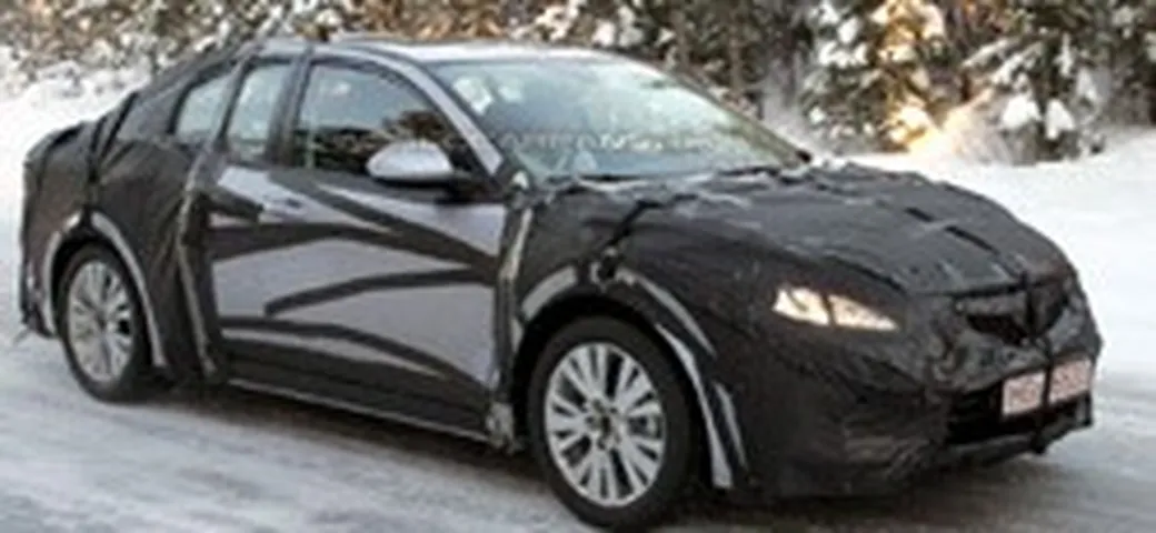 Foto-spia della Mazda6 2008