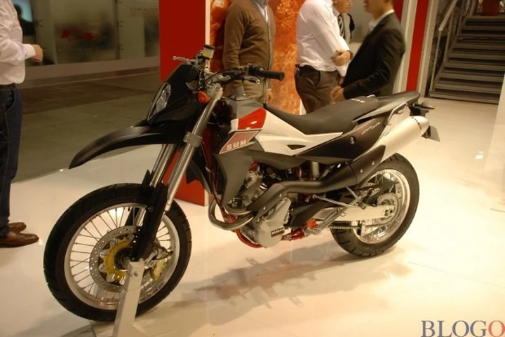 SWM Superdual 650 2015