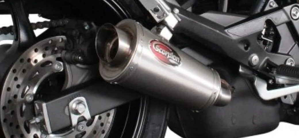 Nuovo scarico Scorpion Oval per Yamaha XJ-6
