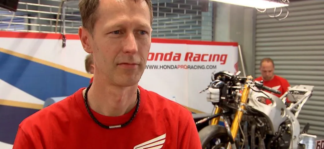 SBK, Honda: pessimi risultati, Breddels lascia