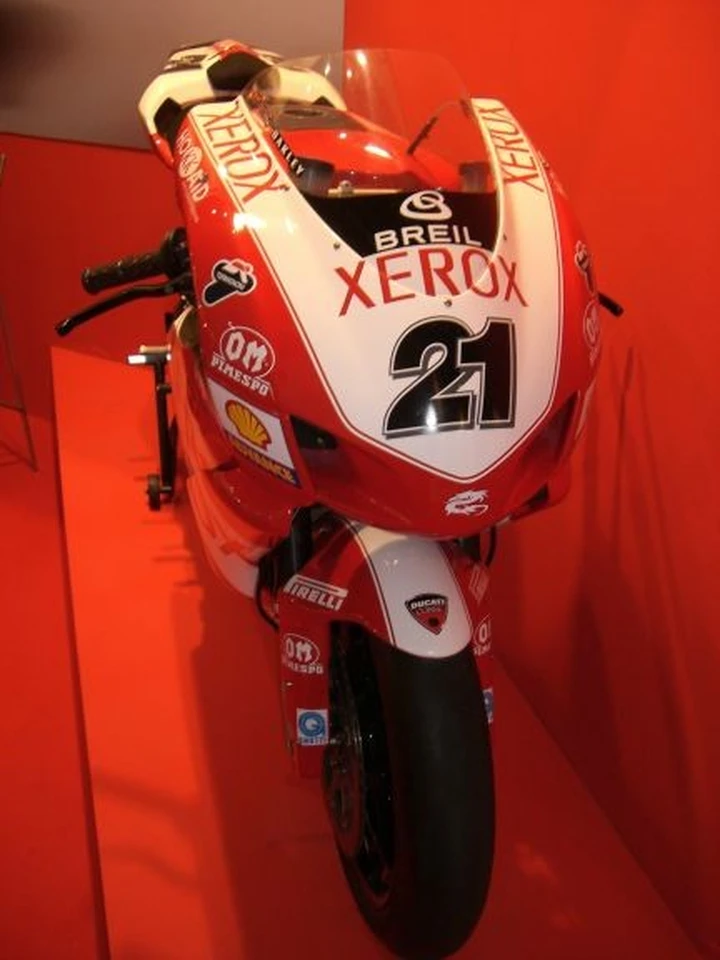 La Ducati di Bayliss allo Smau 06