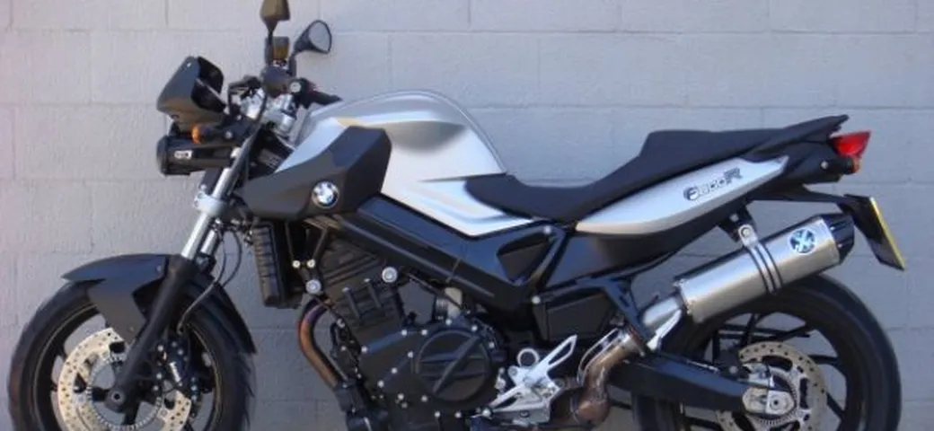 Silenziatore IXIL Oval Xtrem Inox per BMW F800R