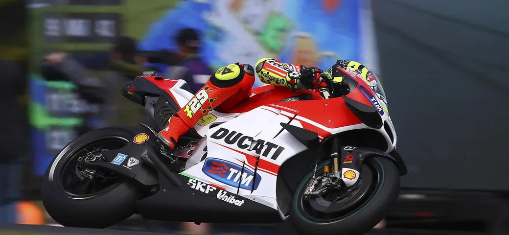 Iannone in 1a fila a Phillip Island: 