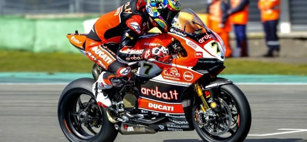 SBK Assen 2015: Chaz Davies precede le Kawasaki nelle FP2 [Foto]