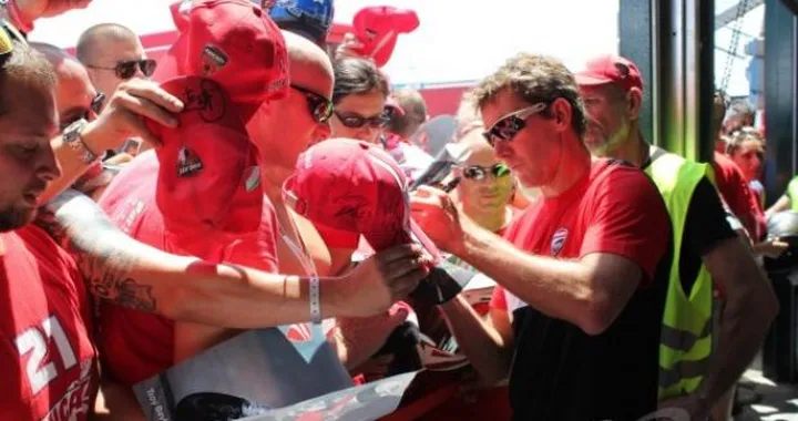 WDW 2012: al via gli autografi dei piloti SBK