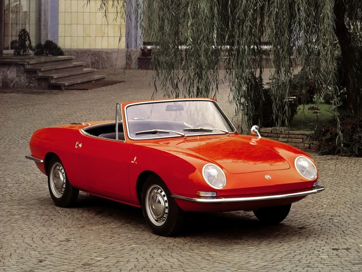 Fiat 850: la storia dei modelli Spider e Sport Spider