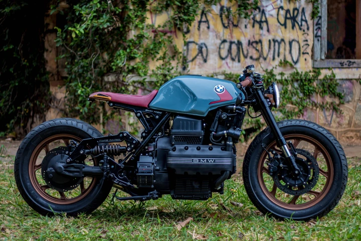 BMW K100: la cafe racer ideata per le persone disabili
