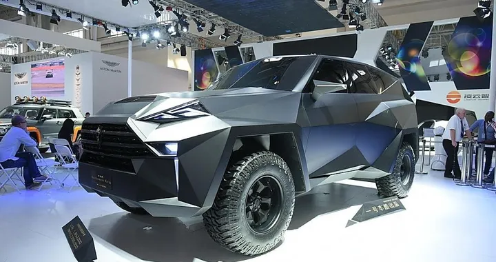 IAT Kalman: il SUV cinese da 1.6 milioni di euro [Live]