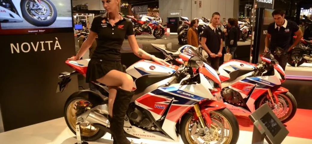 Honda CBR1000RR SP 2014: dati e foto ufficiali