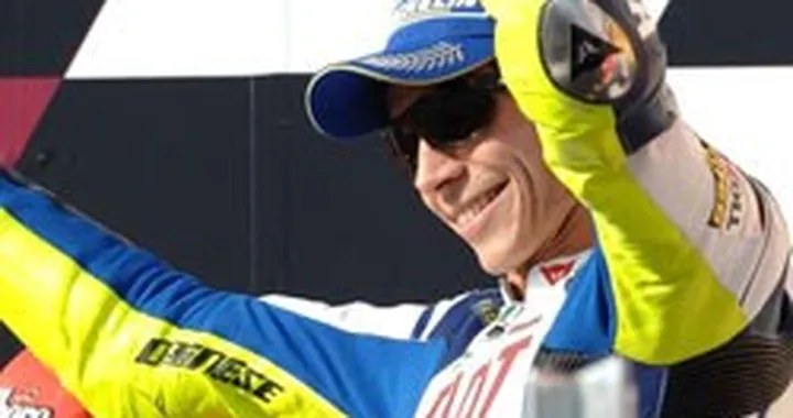 Valentino Rossi: "Toseland ha sbagliato a firmare con Tech3"