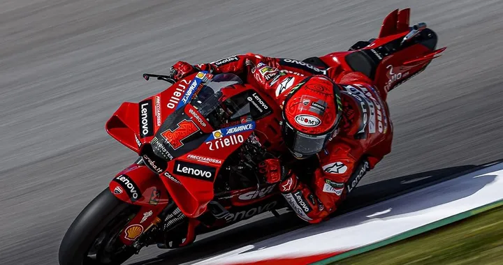 MotoGP, GP del Portogallo: Bagnaia si aggiudica la prima Sprint Race