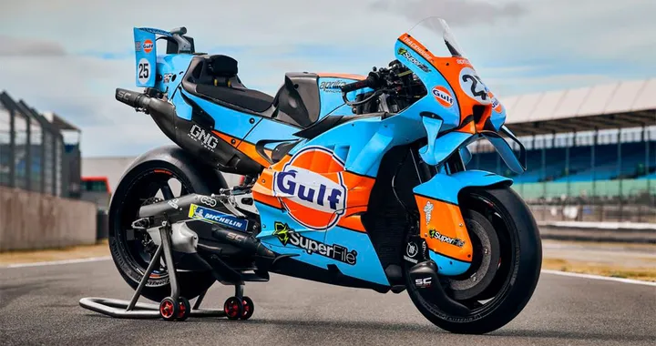 MotoGP, Aprilia si veste Gulf: torna la livrea ispirata alla Ford GT40