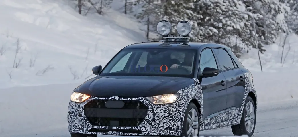 Nuova Audi A1: foto spia della inedita allroad