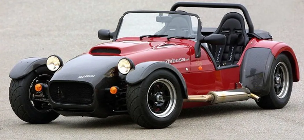 Le 5 auto con motore da moto
