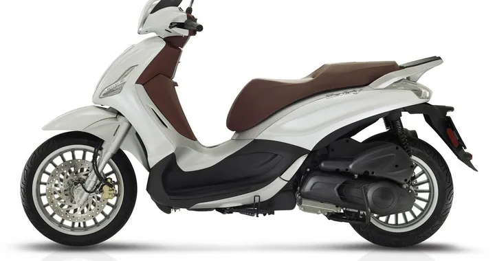 Piaggio: nuova gamma Beverly Euro4