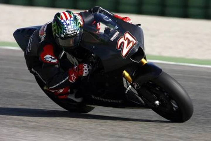 Test MotoGP Sepang day2: Hopkins fa volare la verdona
