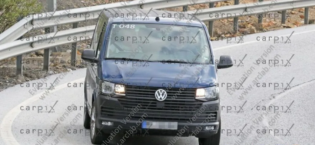 Volkswagen Transporter: le foto spia della nuova generazione