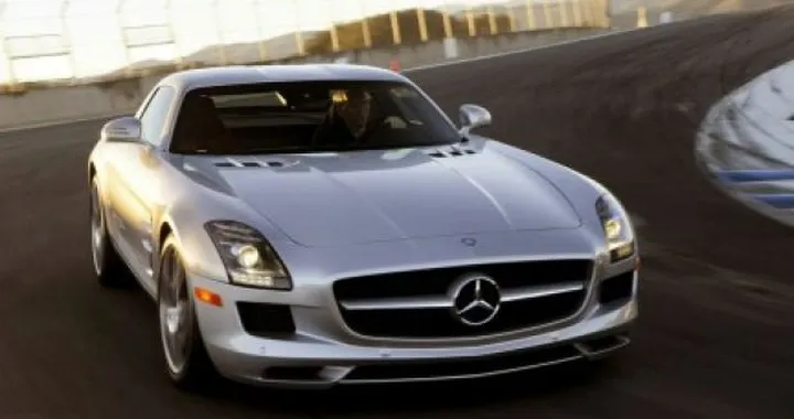 Mercedes: parte la produzione della SLS AMG