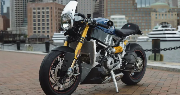 Ducati Panigale V4 "Cafe Racer" by Singular Rides