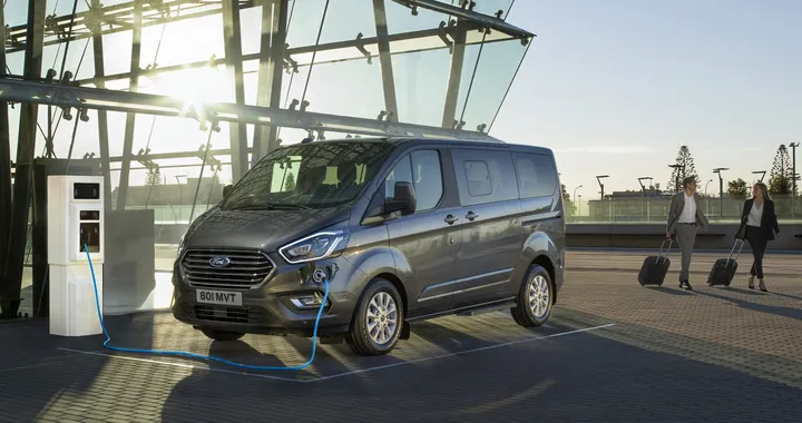 Ford con la gamma Transit ad Auto Moto d'Epoca 2019