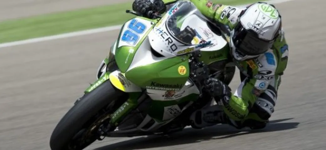 WSS, Brno: bandiera rossa, vince Fabien Foret davanti a Sofuoglu e Pakes