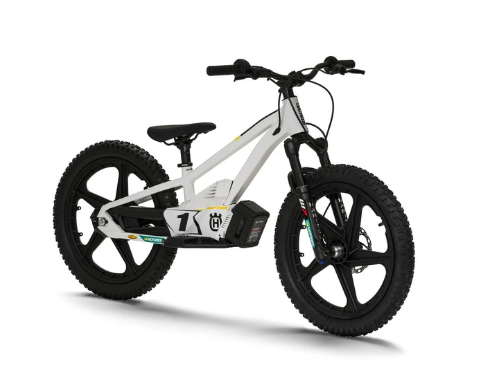 Husqvarna EE 1.20: debutta la nuova balance bike 100% elettrica [FOTO]