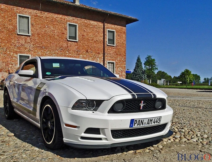 Ford Mustang: raduno in pista a Vairano