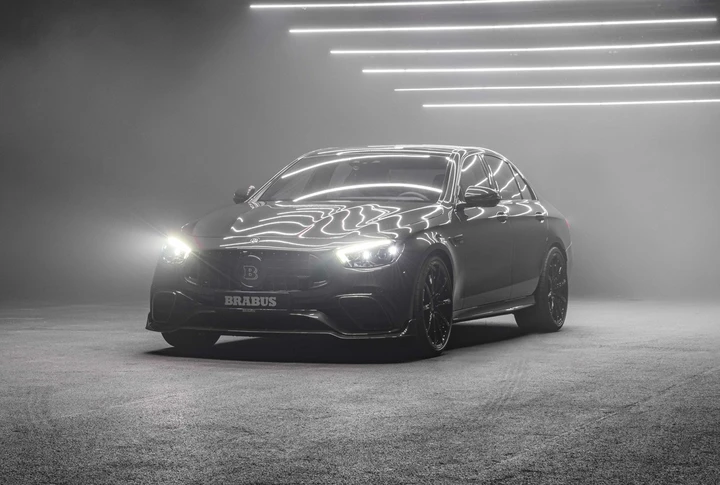Brabus 900: la Classe E con quasi 900 CV