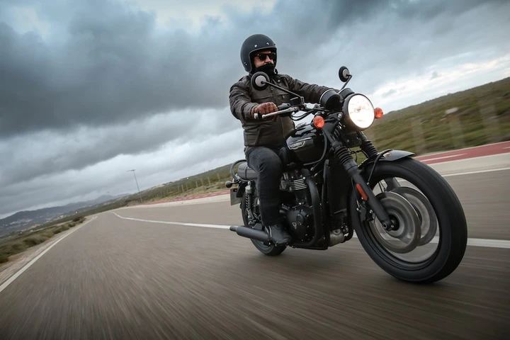 Triumph: listino prezzi 2016
