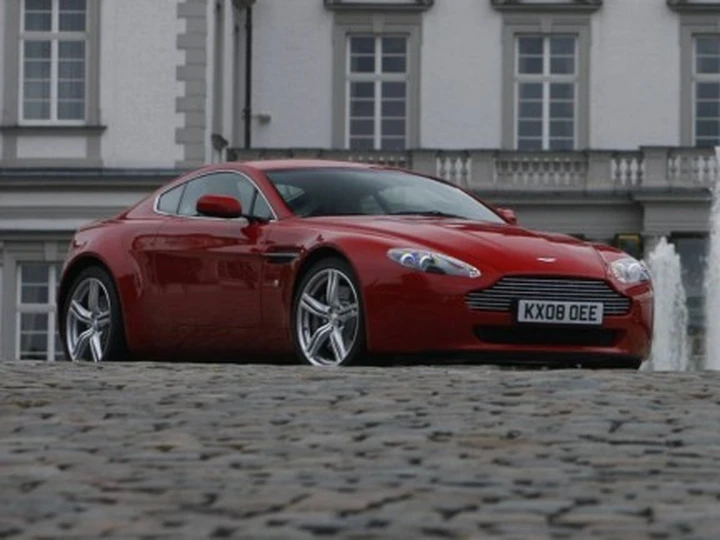 Aston Martin V8 Vantage: il my 2009 porta in dote 35 cavalli