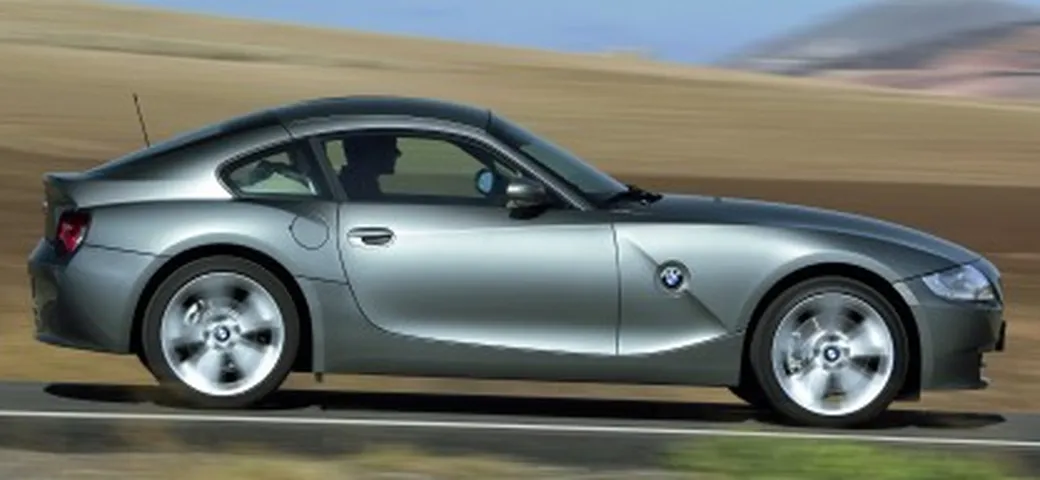BMW Z4 Coupè - foto ufficiali e cartella stampa