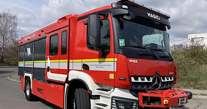 Mercedes-Benz Arocs 1846L, il nuovo alleato dei Vigili del Fuoco