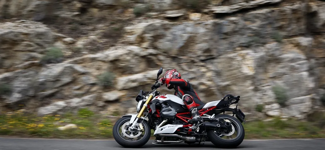 Dunlop RoadSmart III: nuovo pneumatico Touring