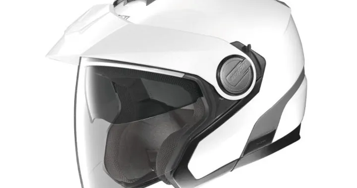 Nolan N40, un casco jet per la stagione estiva