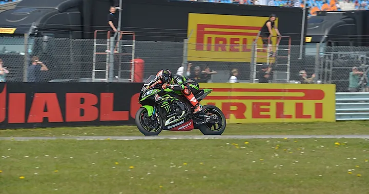 SBK, Donington: Superpole e record di Tom Sykes
